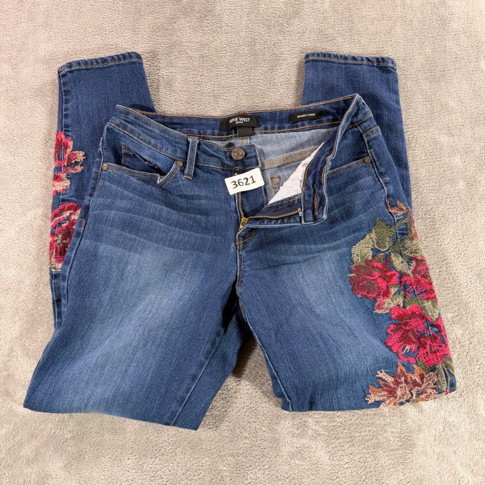 Nine West Gramercy Skinny Jeans Womens 4 Blue Floral Embroidered Denim